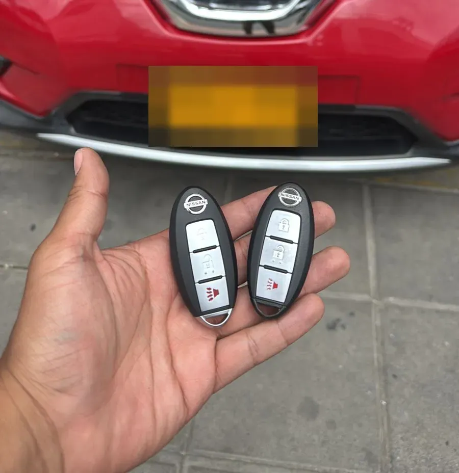 Llave Nissan programada por Carllaves